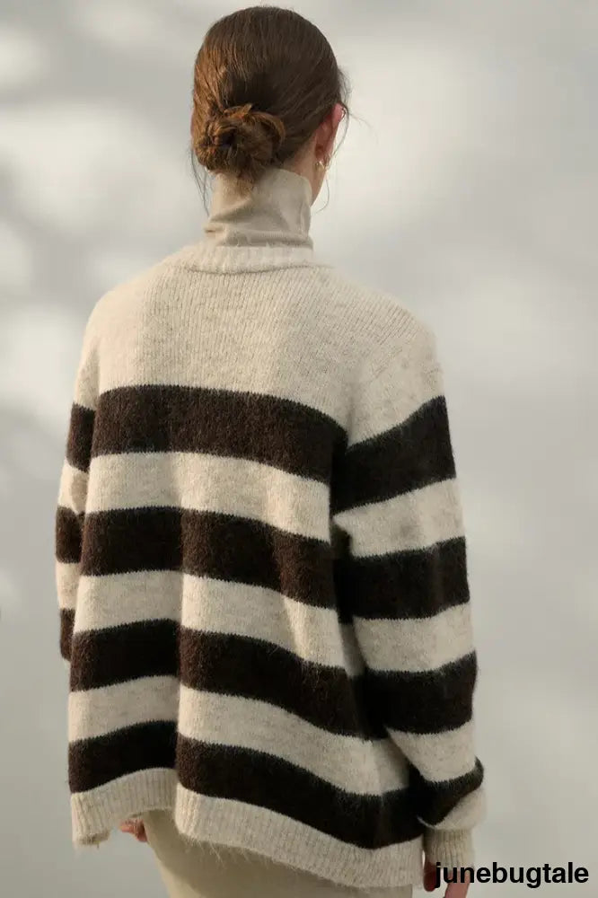 Textured Stripe V-Neck Knit Top